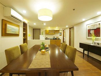 Hotel One Tagaytay Place (deluxe)