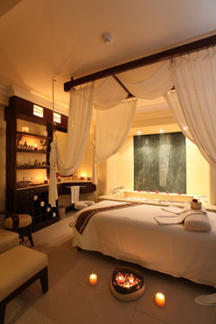 Taal Vista Hotel