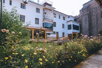Hotel Monasterio San Pedro