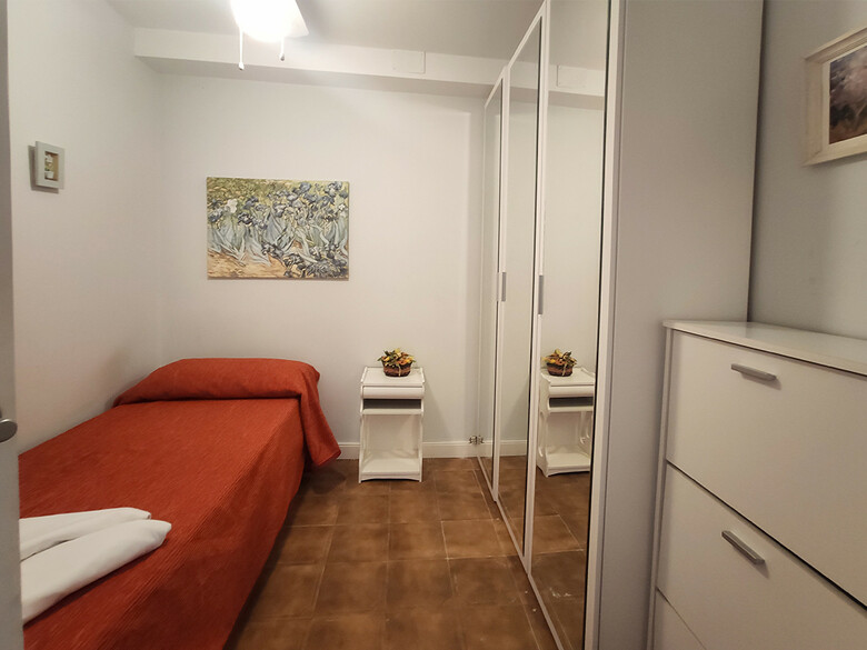 Apartamentos Pe�ismar I Y II 3000