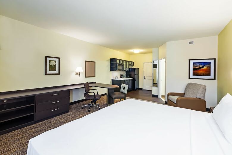 Hotel Candlewood Suites Lenexa Overland Park Area