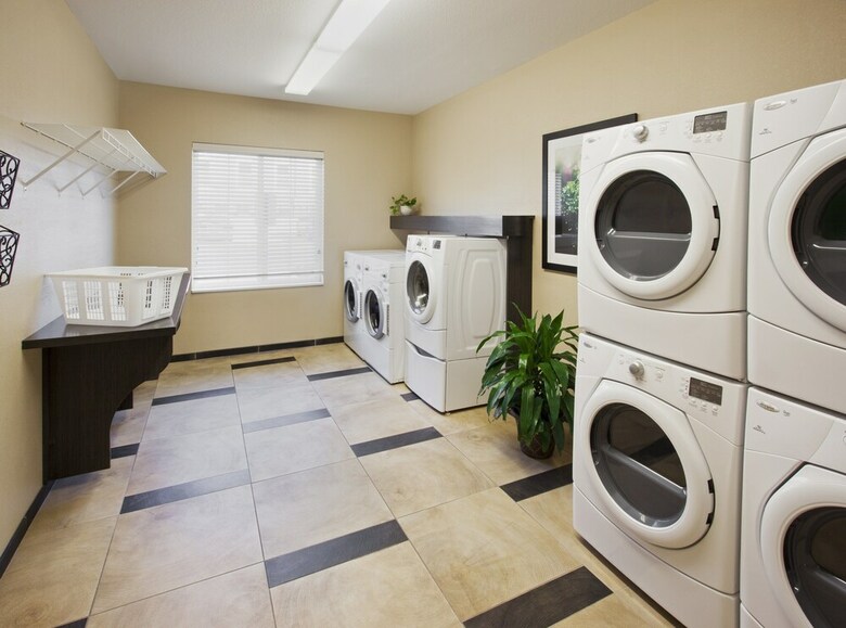 Hotel Candlewood Suites Lenexa Overland Park Area