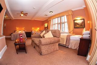 Best Western Rogerthorpe Manor Hotel