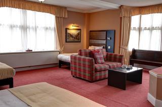 Best Western Rogerthorpe Manor Hotel
