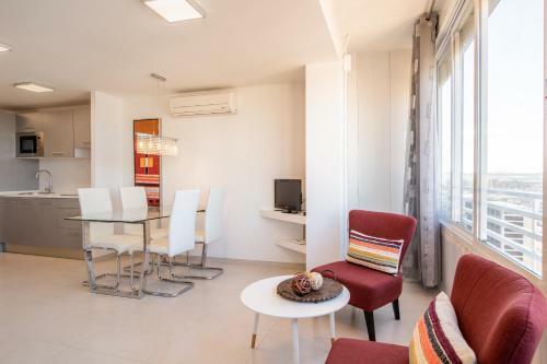Alicante Skylights Apartments