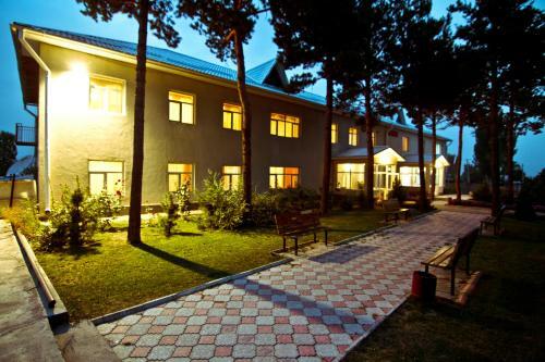 Hotel Intour Karakol