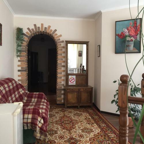 Hostal Argo Guest House