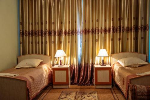Hotel Enirest