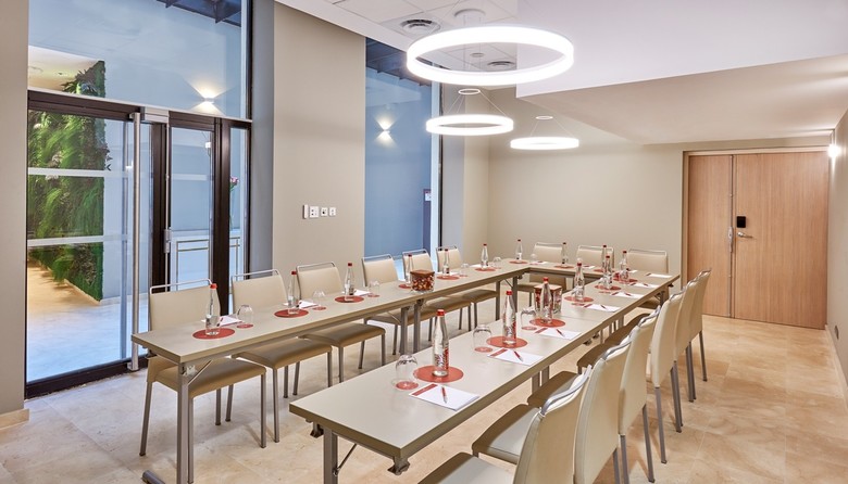 Hotel NH Collection Marseille