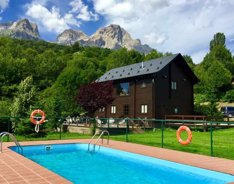 Lodge Piedrafita Mountain