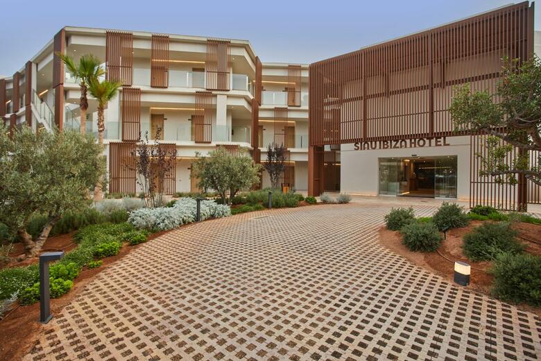 The Club Cala San Miguel Hotel Ibiza, Curio Collection By Hilton, Adults Only