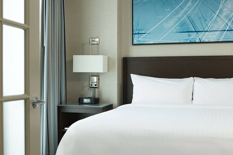 Hotel Chicago Marriott Suites Downers Grove