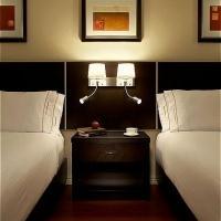 Hotel Holiday Inn Express Montreal Airport