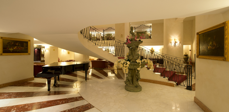 Hotel Grand Barone Di Sassj