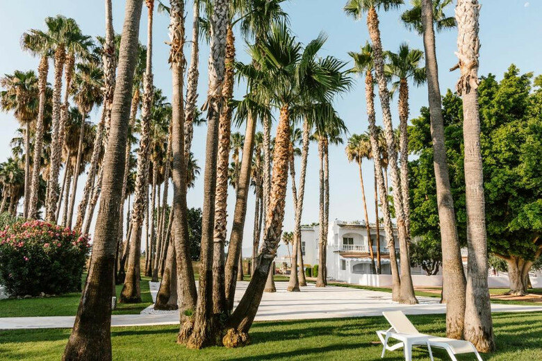 Hotel Tu&me Resort Adults Only