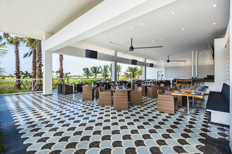 Hotel Dreams Karibana Cartagena Golf & Spa Resor