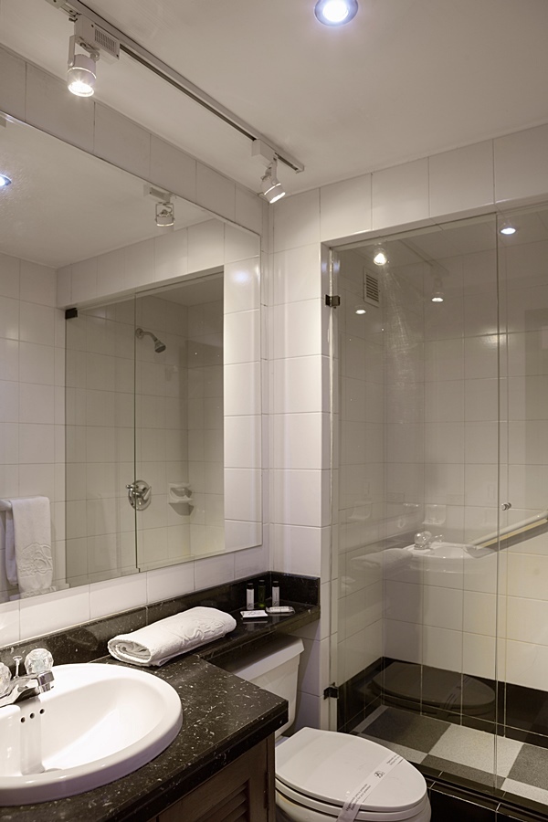 Hotel Cora 96 Street Suites