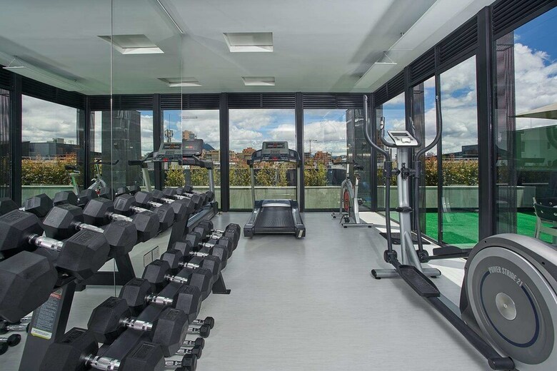Hotel 100 Luxury Suites