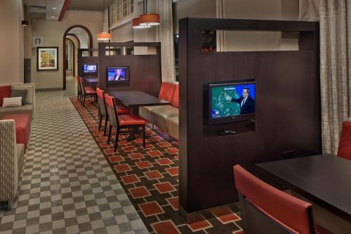 Hotel Courtyard By Marriott Downtown