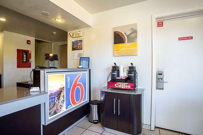 Hotel Motel 6