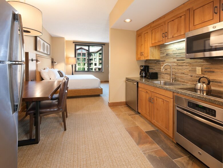 Hotel Grand Summit
