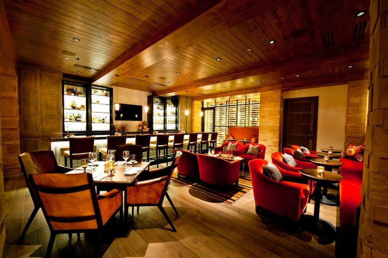 Hotel Grand Summit