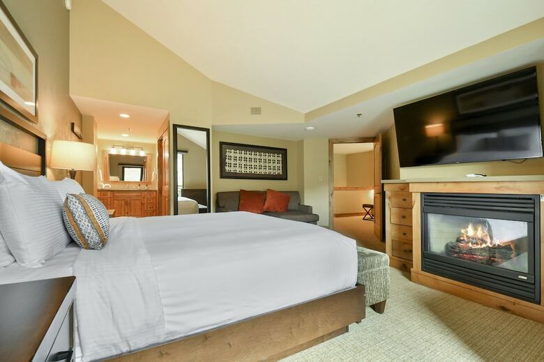 Hotel Grand Summit