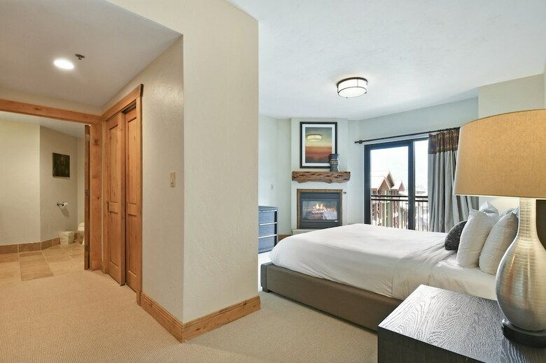 Hotel Grand Summit