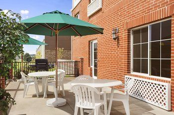 Hotel Country Inn And Suites