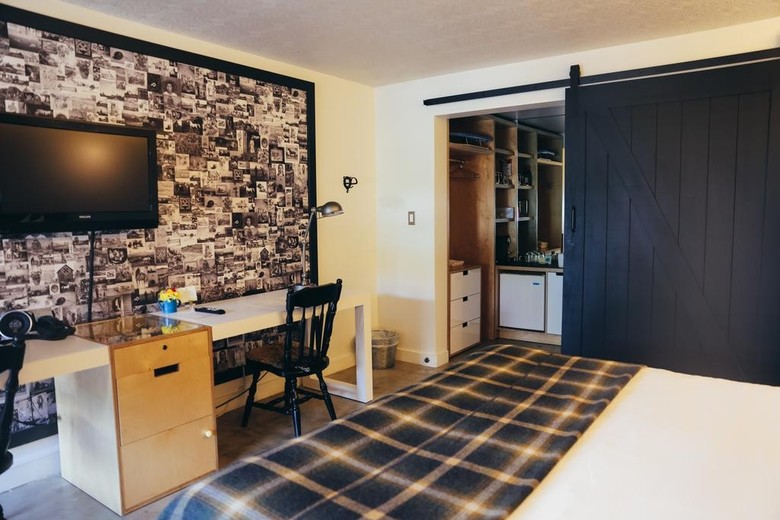 Farmer's Daughter Hotel