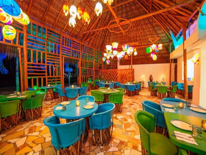 Mestizo Gallery Hotel