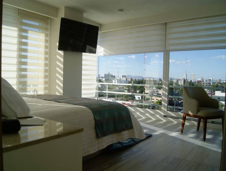Hotel Velvet Plaza