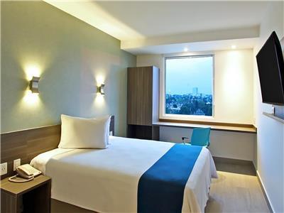 Hotel One Cuautitl�n