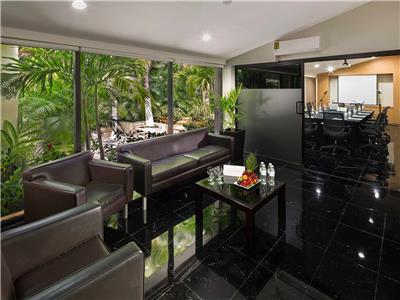 Hotel Oh! The Urban Oasis
