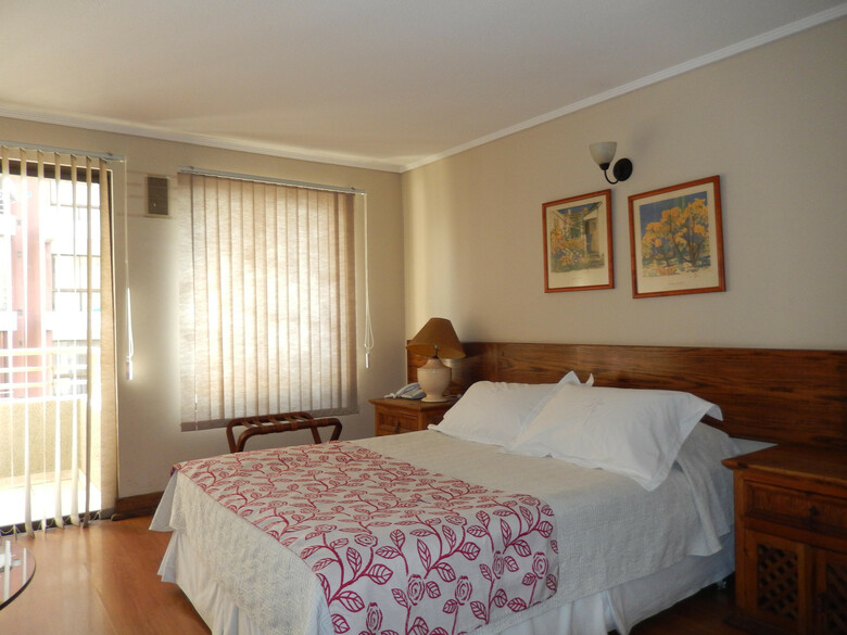 Hotel Room Apart