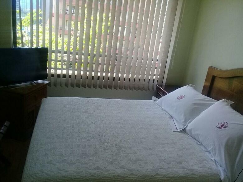 Hotel Room Apart