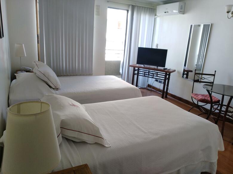 Hotel Room Apart