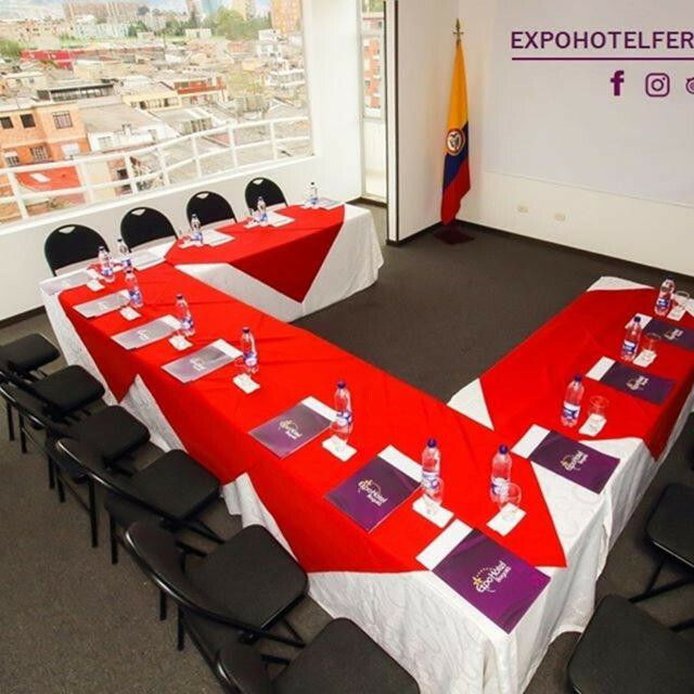 Expo Hotel Ferial