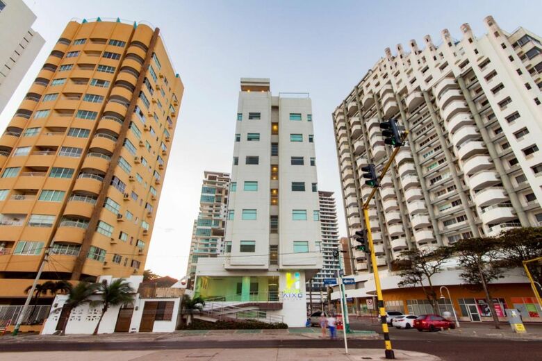 Hotel Aixo Suites