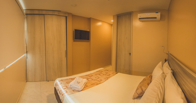 Hotel Aixo Suites