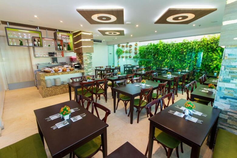 Hotel Aixo Suites
