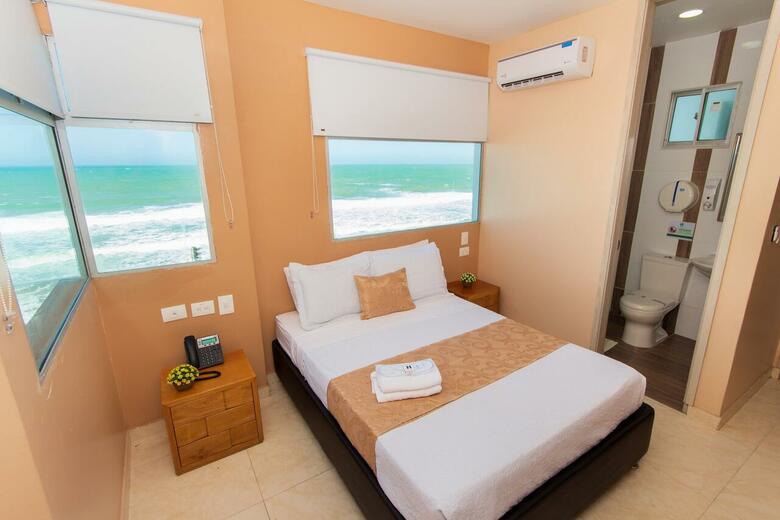Hotel Aixo Suites