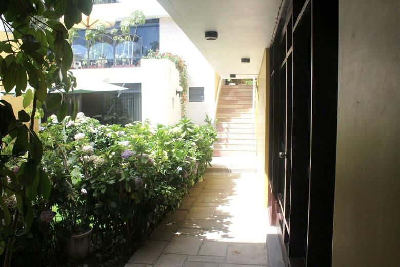 La Gruta Hotel