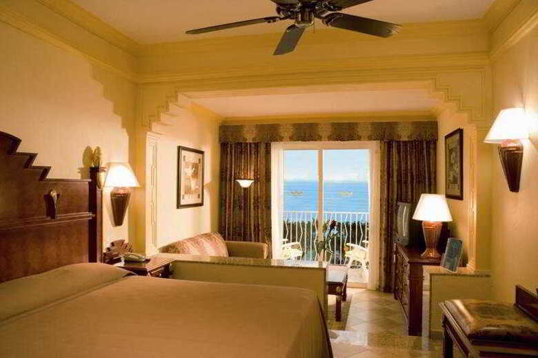 Hotel Riu Vallarta All Inclusive