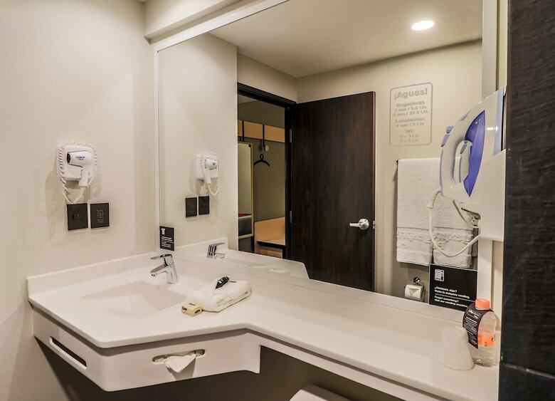Hotel City Express Plus Puerto Vallarta