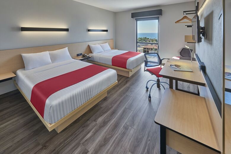 Hotel City Express Plus Puerto Vallarta