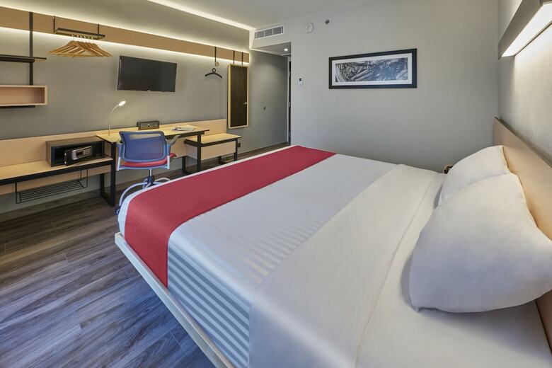 Hotel City Express Plus Puerto Vallarta