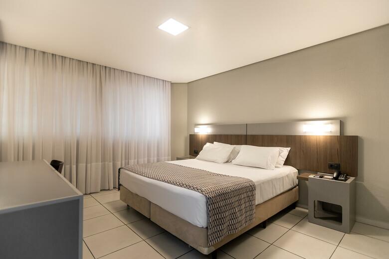 Hotel Harbor Self Saint Emilion