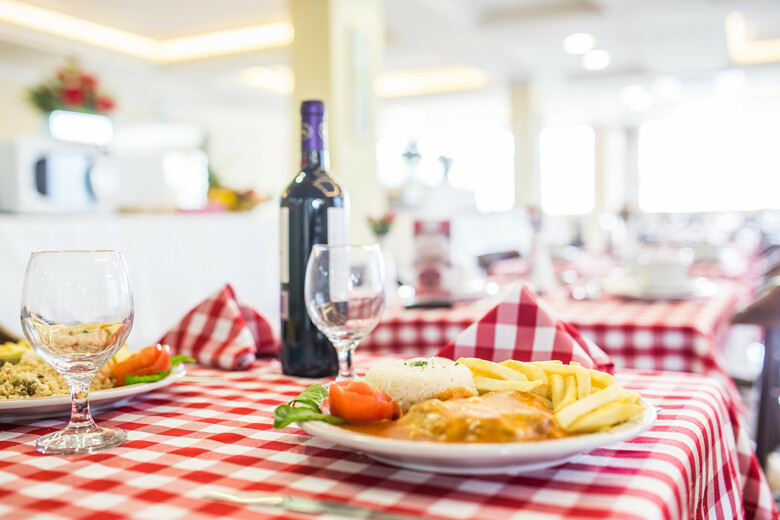 Hotel Astron Su�tes S�o Jos� Dos Pinhais