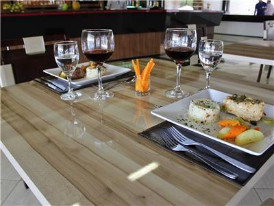 Aram Premium Hotel